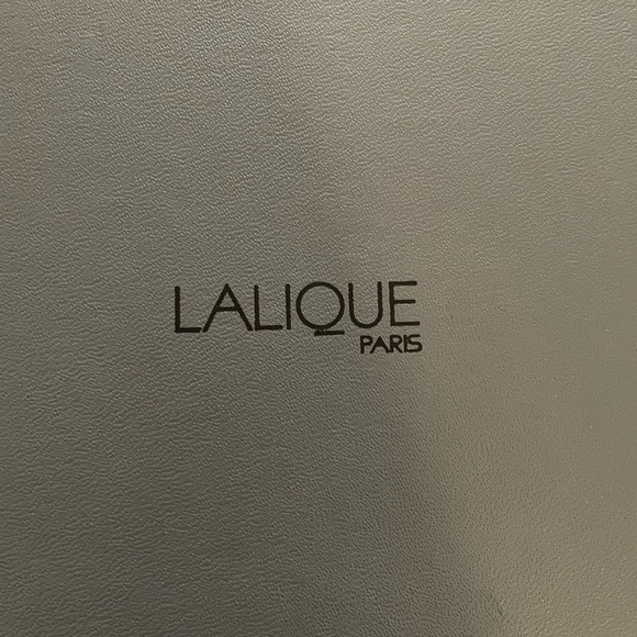 Lalique France frosted crystal bird figurine - Picture 3 of 7